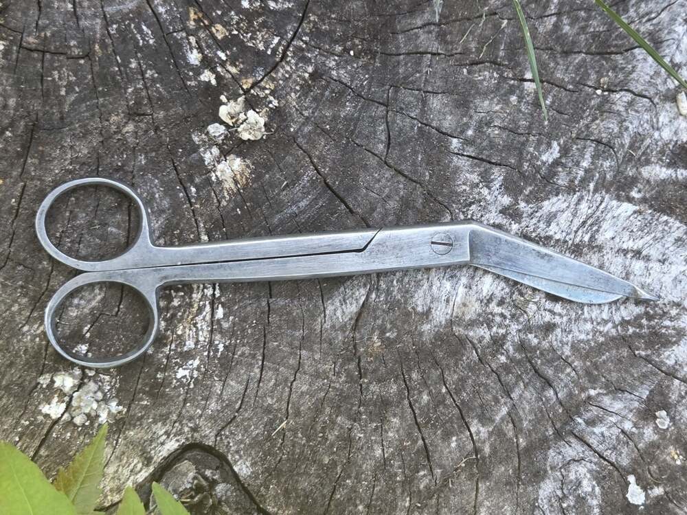 Vintage Compton USA Stainless Bandage Scissors Angled Medical Shears 7 Inch